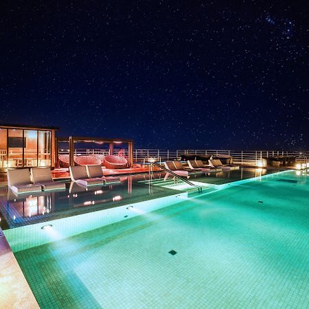 Kensington Jeju Hotel מראה חיצוני תמונה The rooftop pool at the hotel