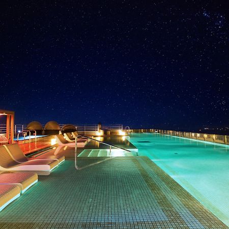 Kensington Jeju Hotel מראה חיצוני תמונה Rooftop pool at the hotel