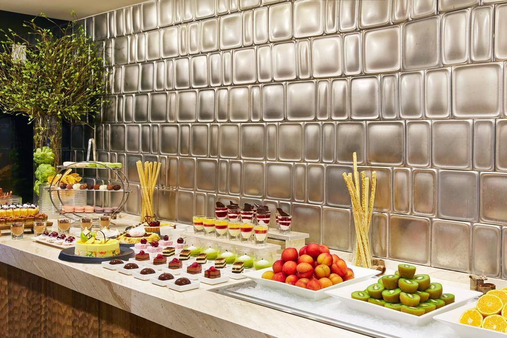 Kensington Jeju Hotel מראה חיצוני תמונה A dessert buffet