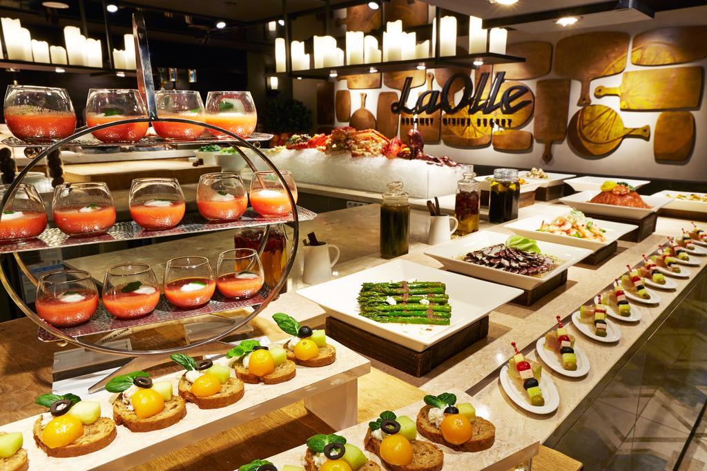 Kensington Jeju Hotel מראה חיצוני תמונה A buffet at a hotel