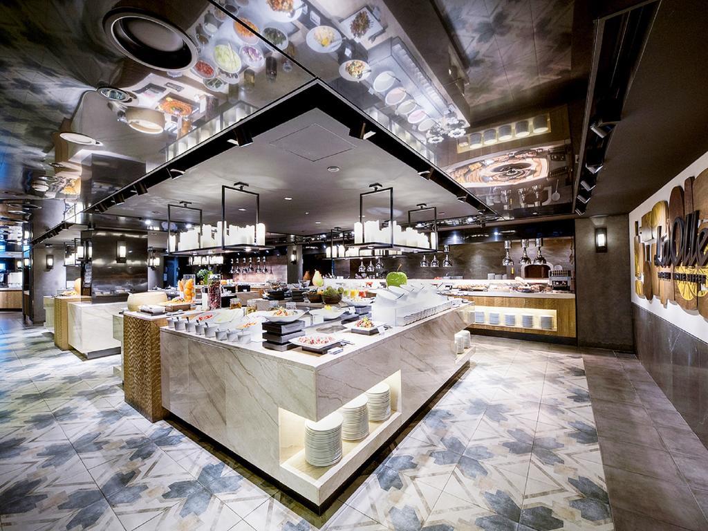 Kensington Jeju Hotel מראה חיצוני תמונה The buffet at the 1018 restaurant